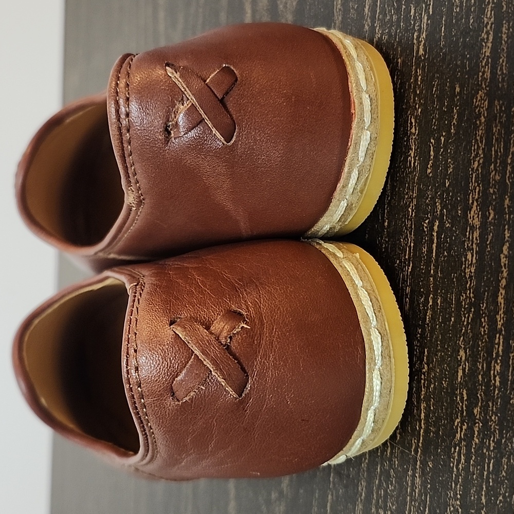 Classic Brown Leather Loafers - Picture 6 of 6